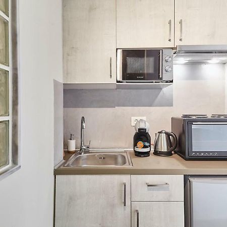 Explore Athens From An Uber-Central Studio! 外观 照片